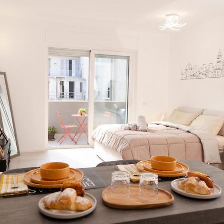 Apulialux Garruba Cozy Apt & Parking Бари Екстериор снимка