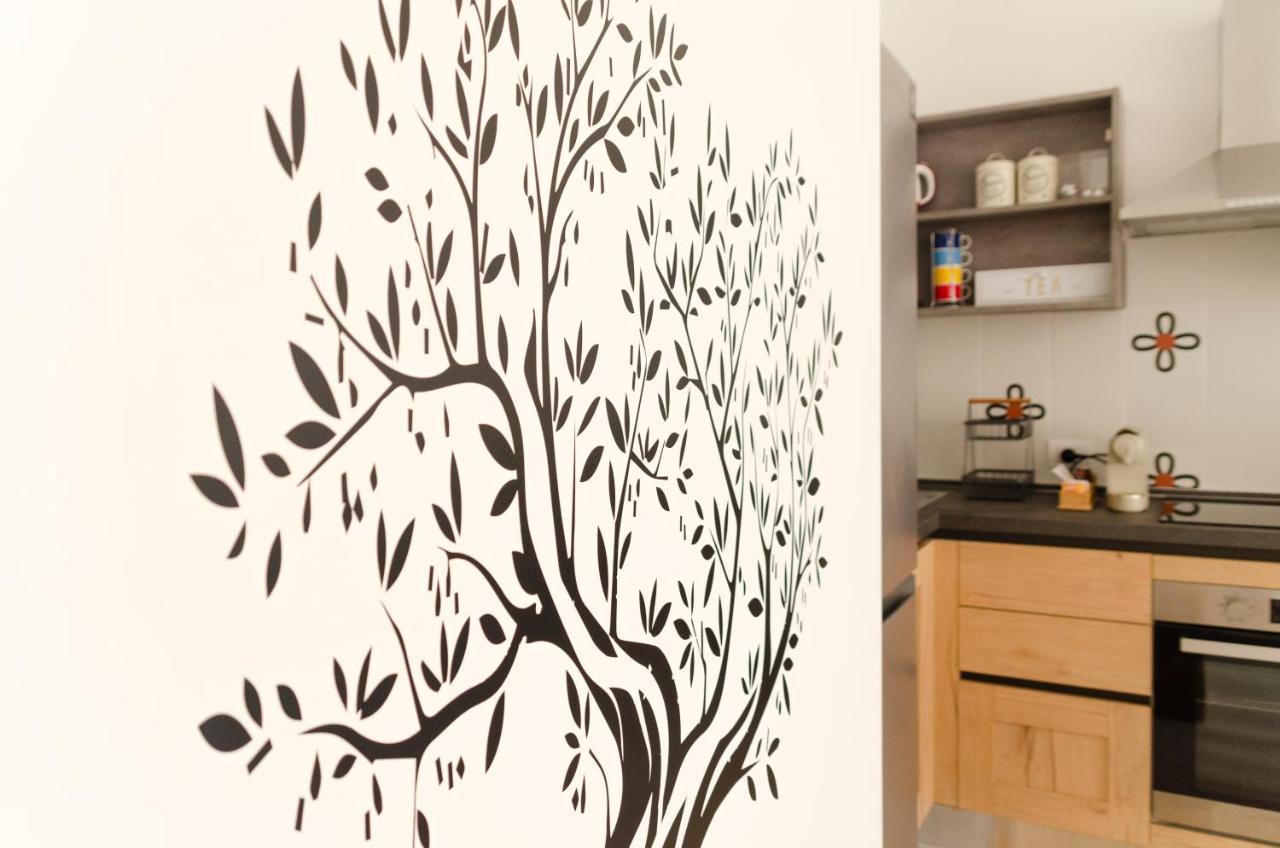 Apulialux Garruba Cozy Apt & Parking Бари Екстериор снимка